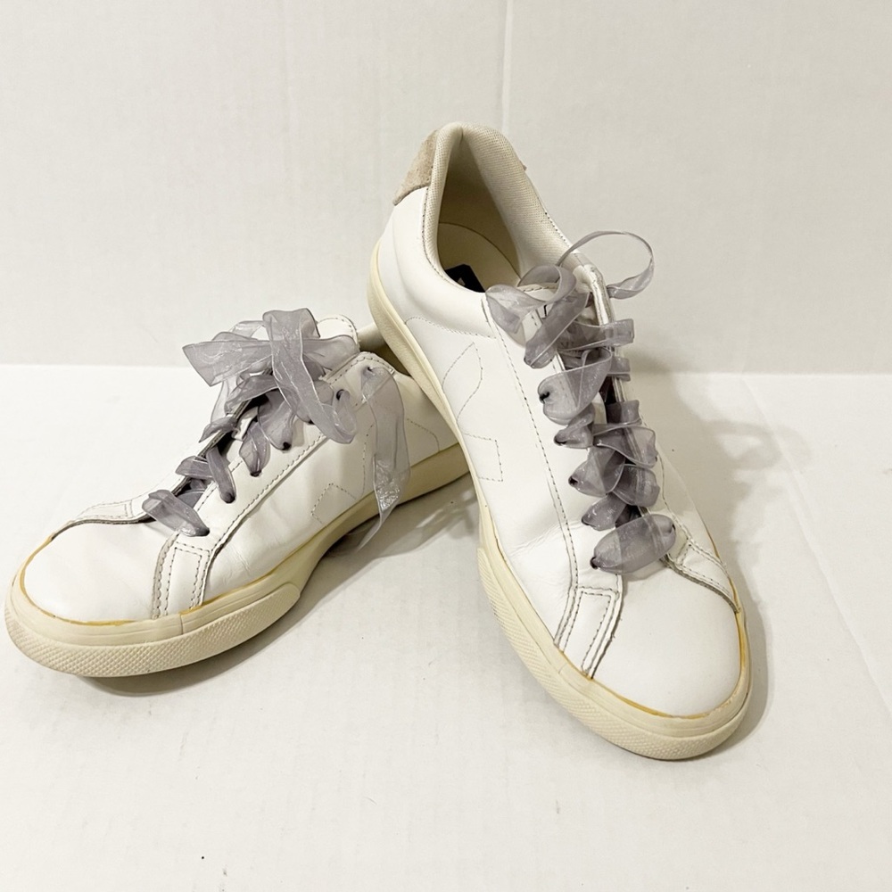 Veja White Sneakers with Gray Accents Needs new shoe laces Runs big